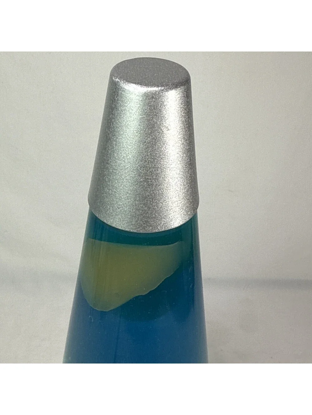 14.5” Lava Lamp Blue Liquid Yellow/white Wax lava Silver Base Works New Bulb